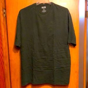 COPY - Duluth Trading Co, men’s short sleeve long tail t-shirt, XL, green.
